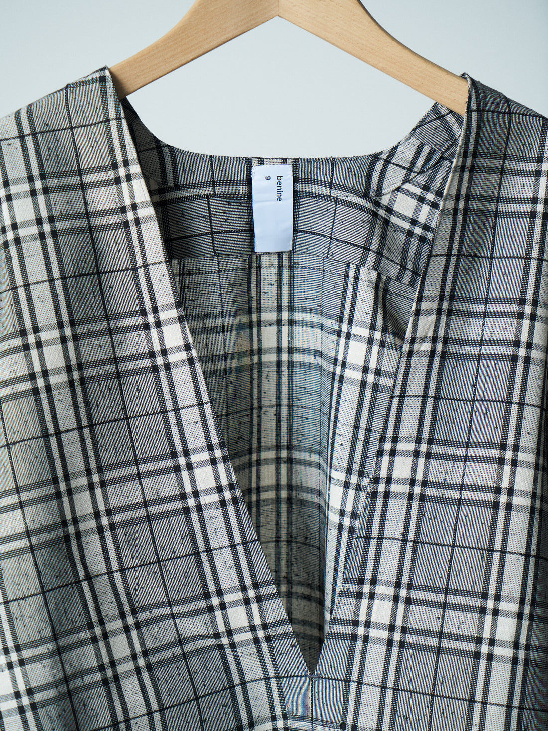 26SS SAMPLE Collarless L/S Pullover shirt